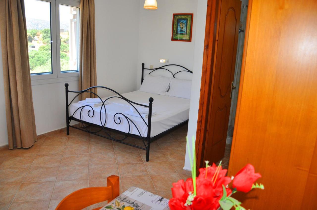 Lagos Studios & Apartments Palekastro Bagian luar foto