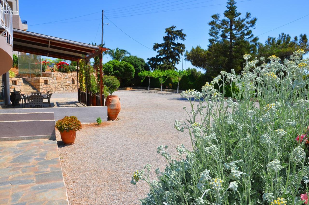 Lagos Studios & Apartments Palekastro Bagian luar foto