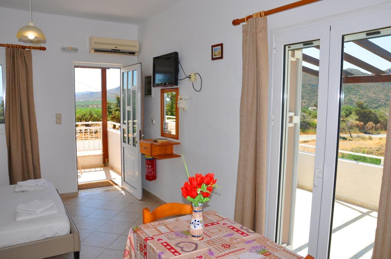 Lagos Studios & Apartments Palekastro Bagian luar foto