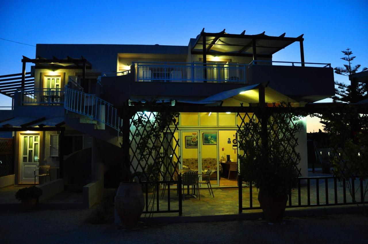 Lagos Studios & Apartments Palekastro Bagian luar foto